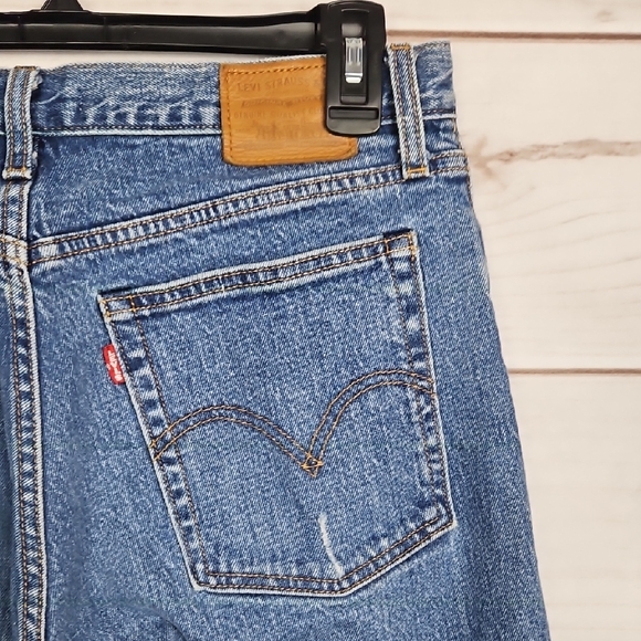 Levi's Distressed Wedgie Medium Wash Straight Fit Denim Jeans - Size 29 - Picture 9 of 15